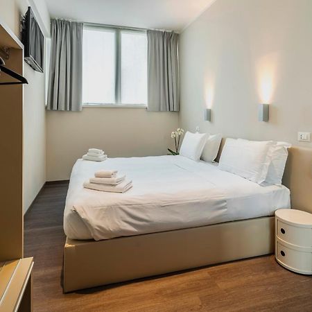 Fasthotel Linate Сеграте Экстерьер фото