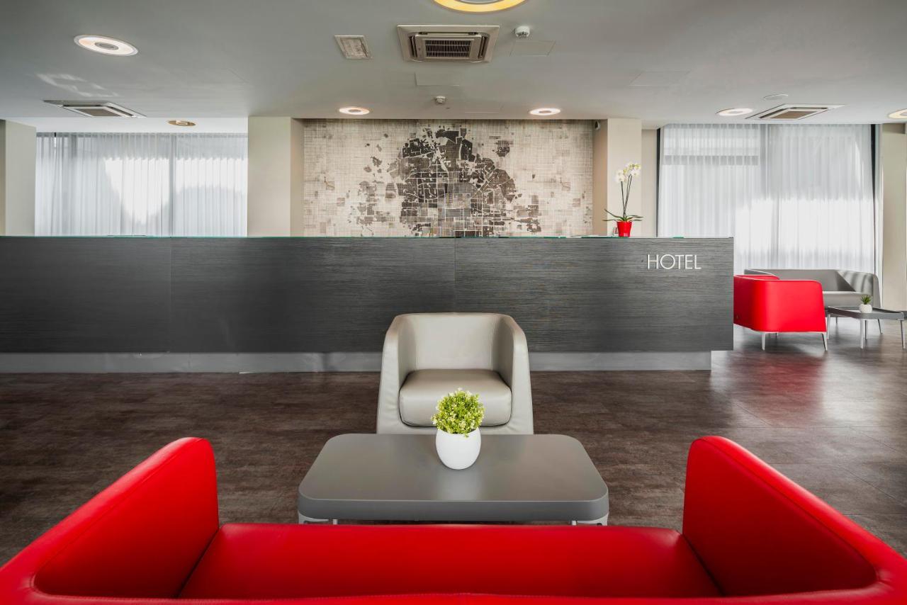 Fasthotel Linate Сеграте Экстерьер фото
