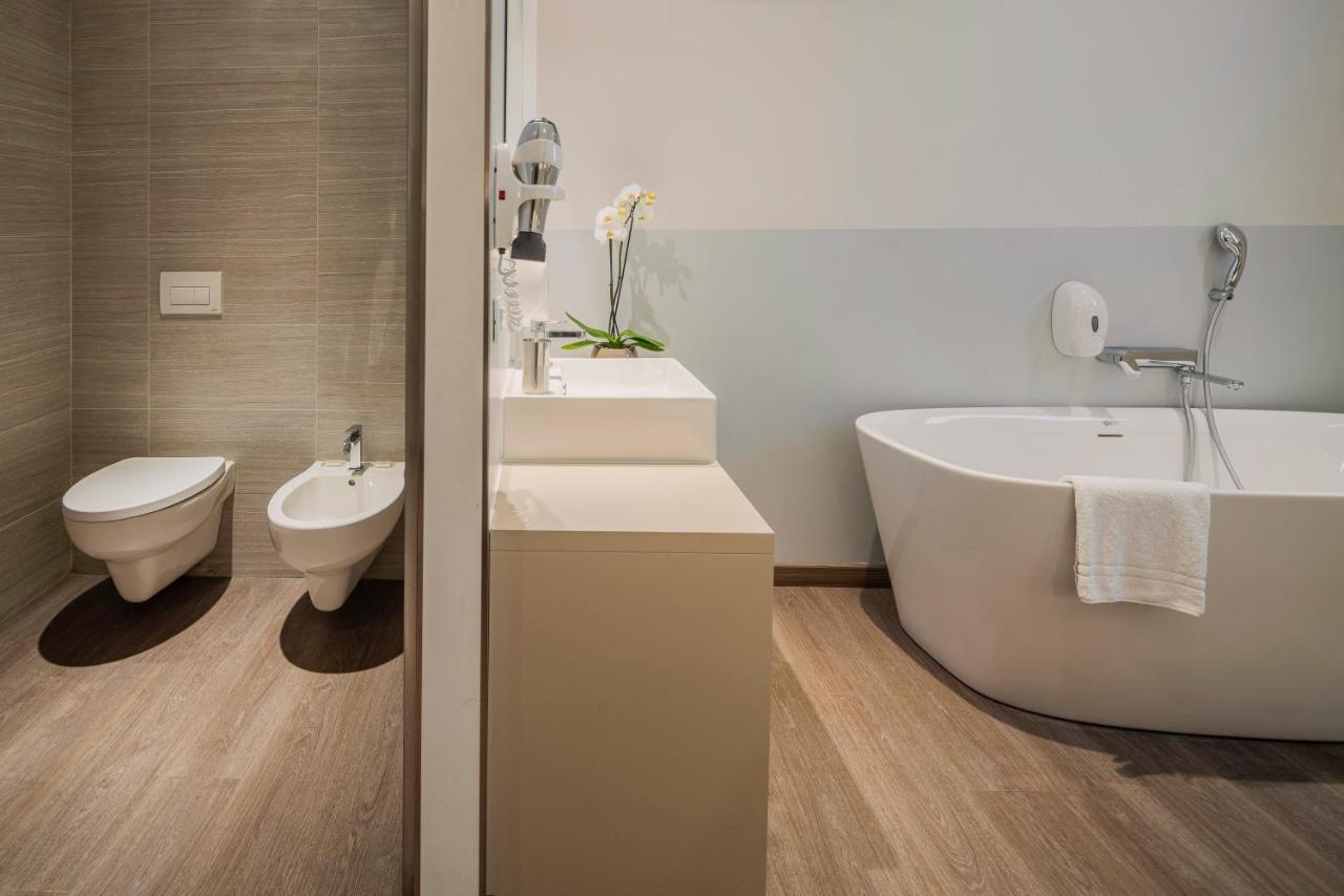 Fasthotel Linate Сеграте Экстерьер фото